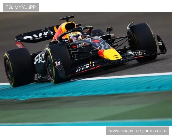 F1赛季最新动态：红牛车队连胜纪录再创新，车手们争夺世界冠军白热化