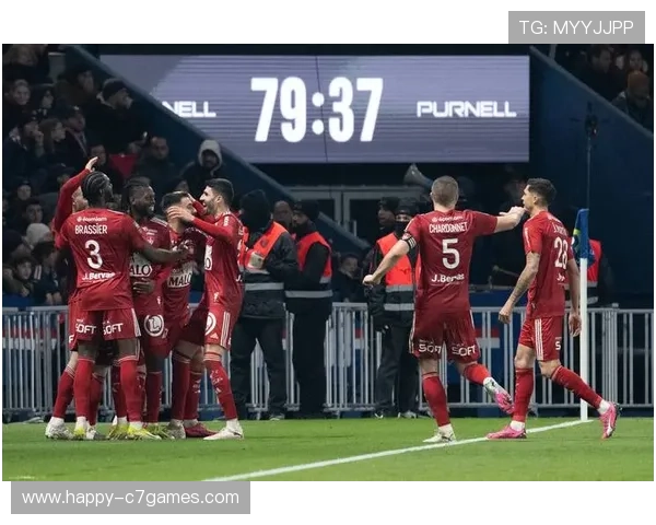 法甲劲旅布雷斯特俱乐部百年传承与荣耀梦想全景解析发展历程探秘