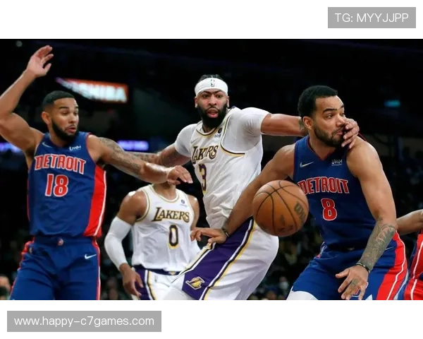 湖人队最新动态 詹姆斯复出迎战勇士 戴维斯状态回升带领球队冲击季后赛