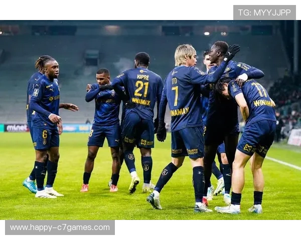 维罗纳俱乐部迎新赛季调整计划核心球员与管理层全面发力冲击欧战