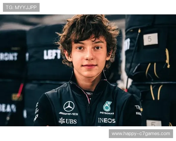 F1赛季最新动态揭秘车队策略与车手争冠关键变化 F1赛季最新动态揭秘车队策略与车手争冠关键变化