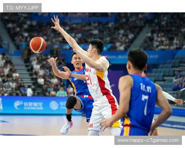 中国男篮战胜韩国队晋级亚锦赛四强，李凯尔表现亮眼助力胜利