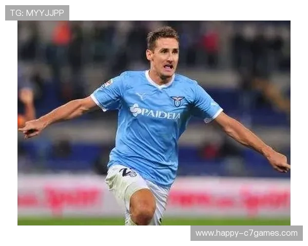 博尔顿俱乐部发布最新动态：球员转会与新赛季备战计划详解