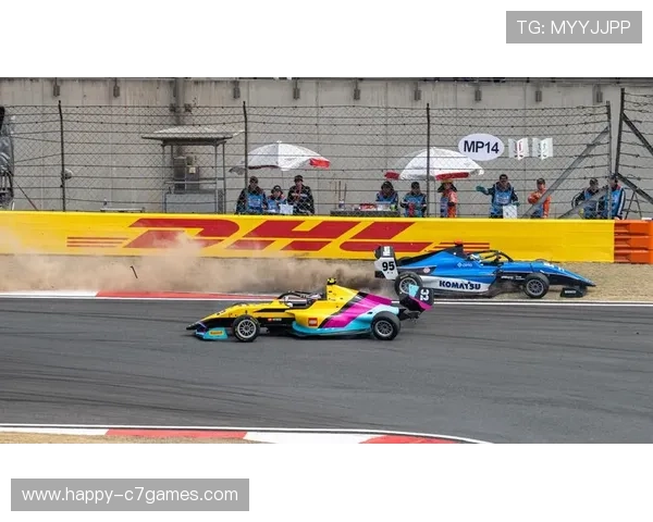 F1赛季最新动态解析顶尖车队策略与车手竞技表现