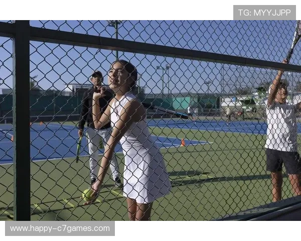 全球网球赛事精彩纷呈 年终总决赛激烈角逐各路高手争夺冠军宝座